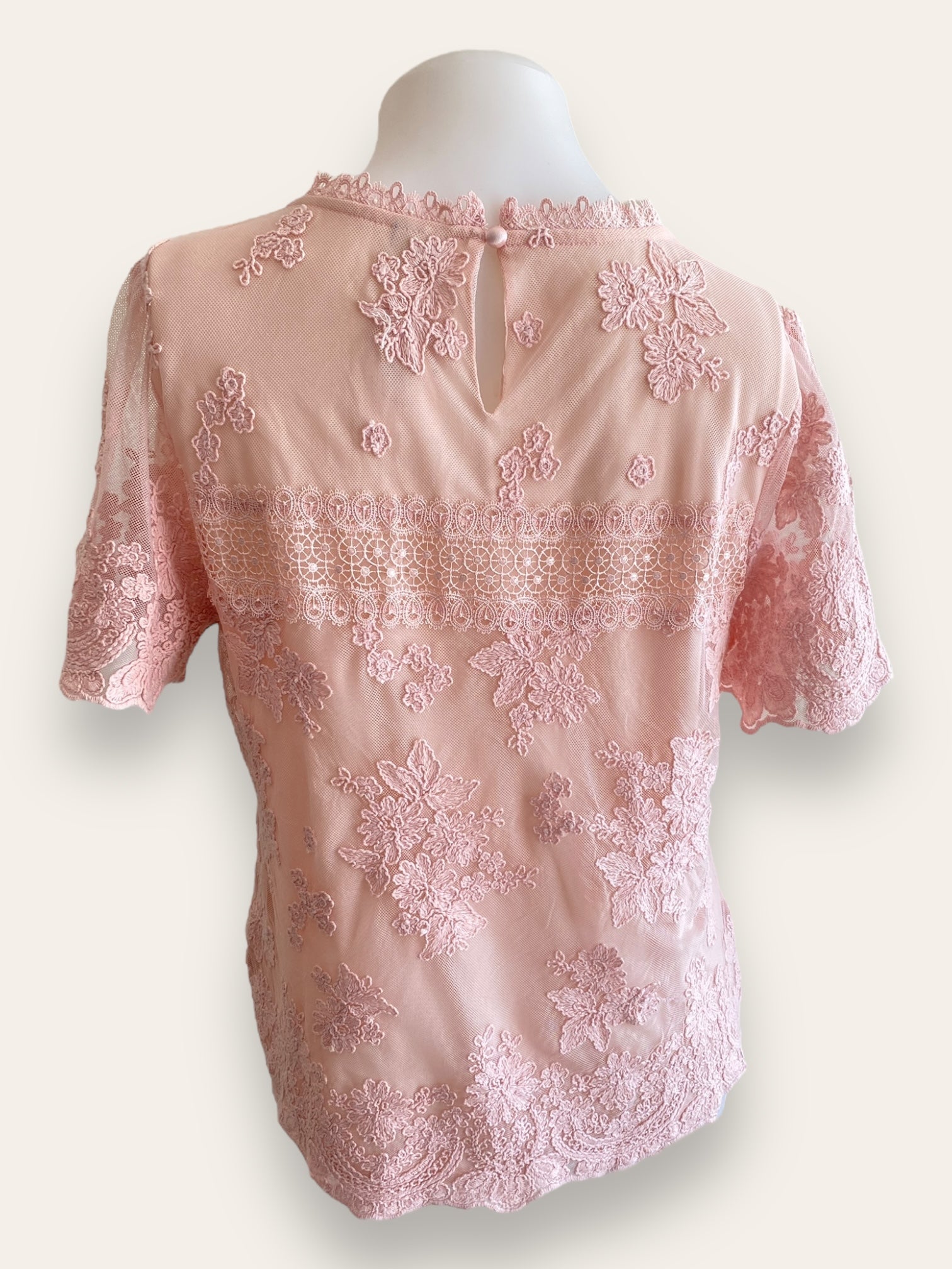 Forever New pink top w embroidery M