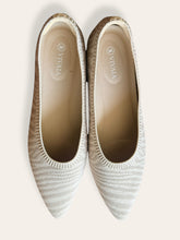 VIVAIA zebra pointy flats size 8.5 (41.5) With Box