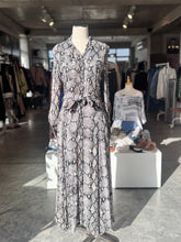 Massimo Dutti snakeskin shirt dress with belt EUR38/Small
