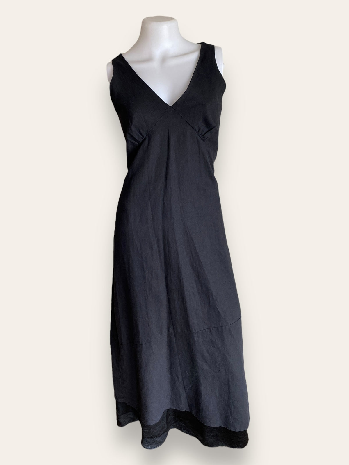 Sally Moinet black sleeveless linen dress 36