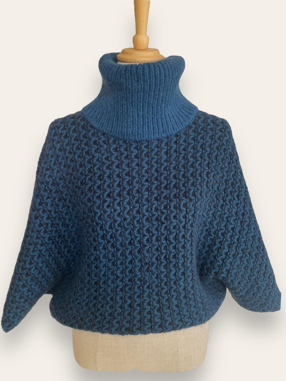 United Colors of Benetton blue turtle neck S