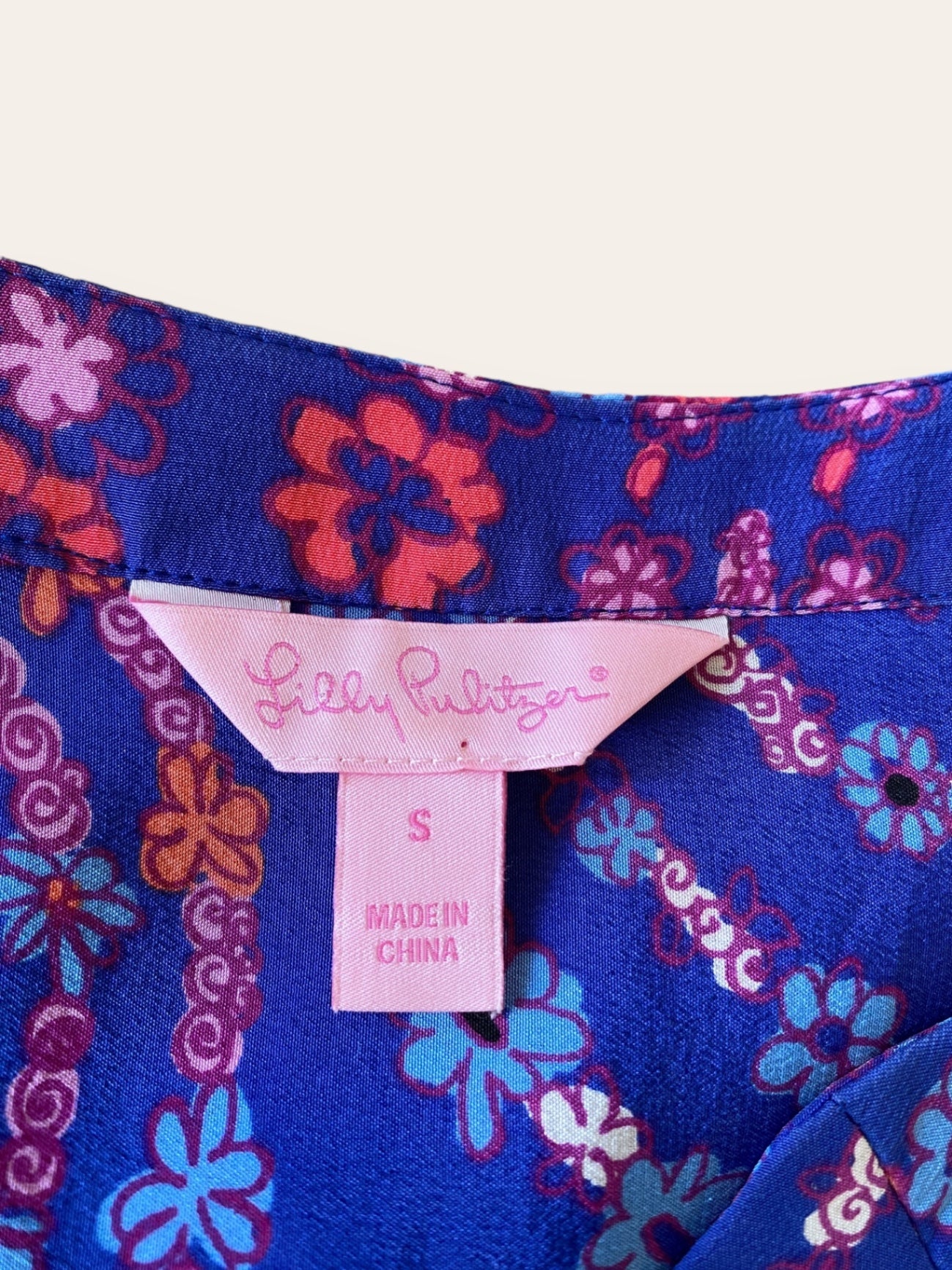 Lilly Pulitzer Elsa Silk Blouse Blue Pink floral Secret Snail Blouse S