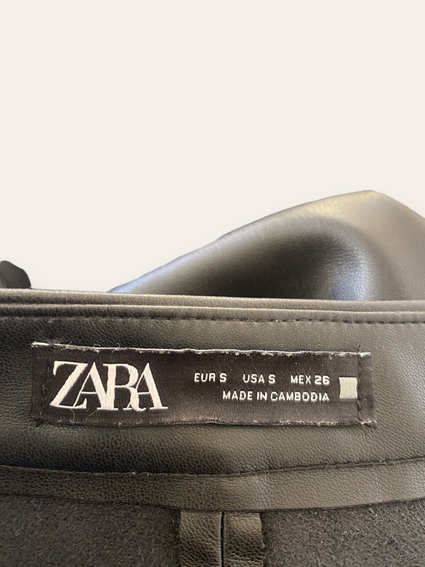 Zara faux leather black pants S