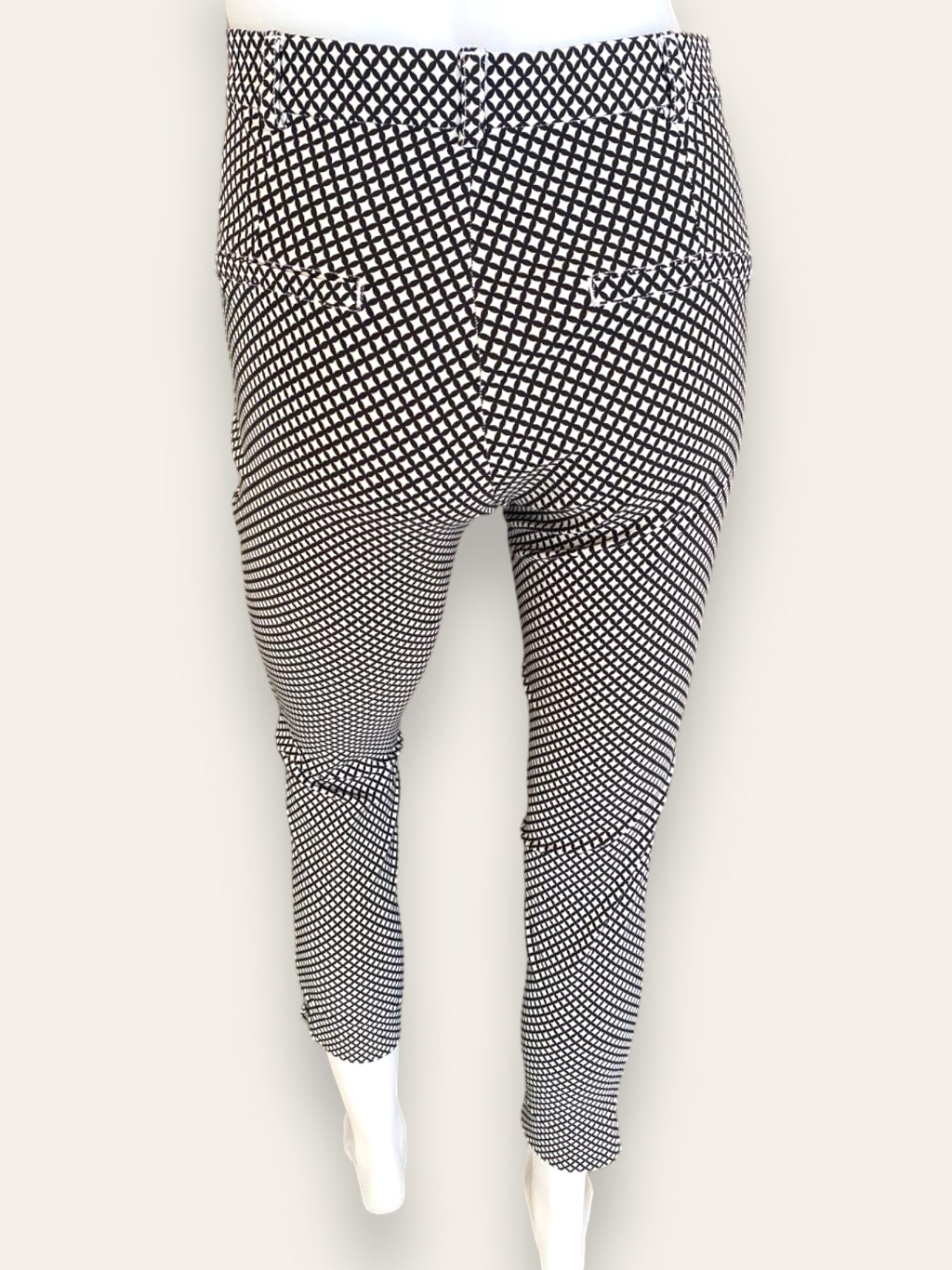 Pringle Black/white print pants 10