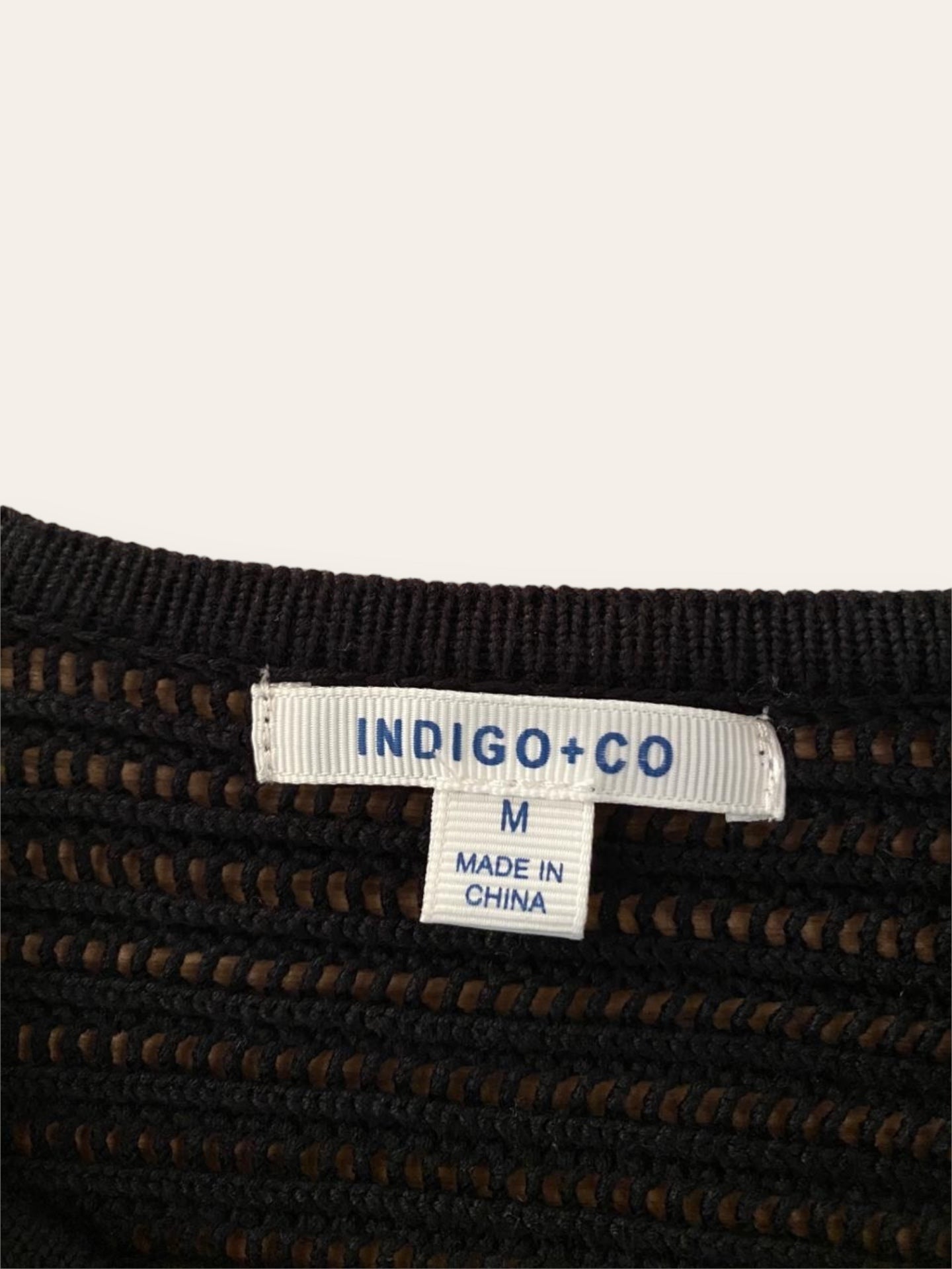 Indigo & Co Black Top Medium