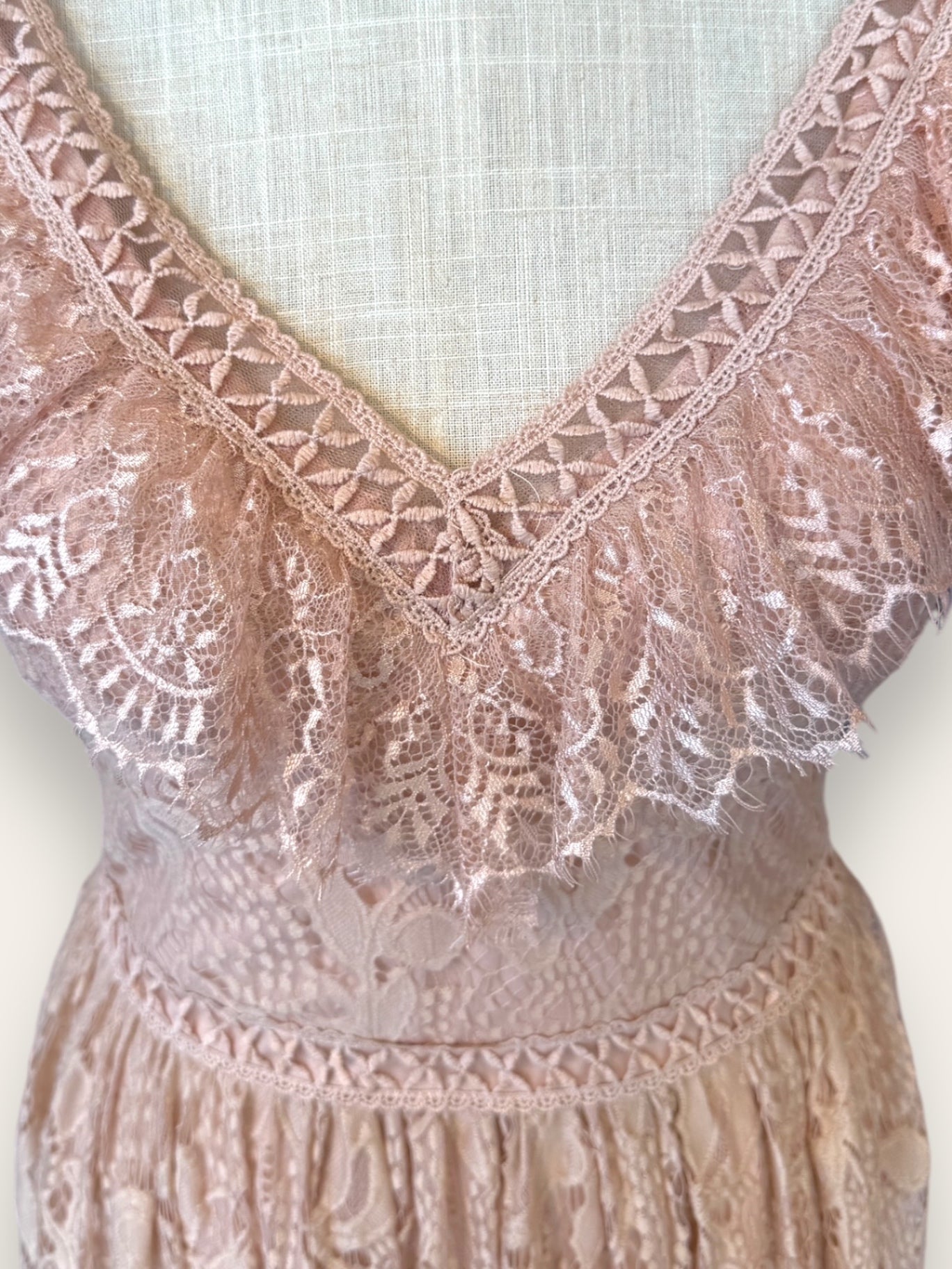 COAST Nude lace Dress L RRP R2,500 (new with tag)