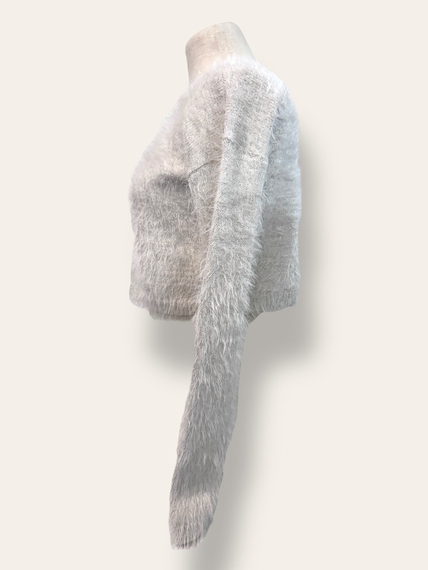 Abercrombie & Fitch off white fluffy knit M/L