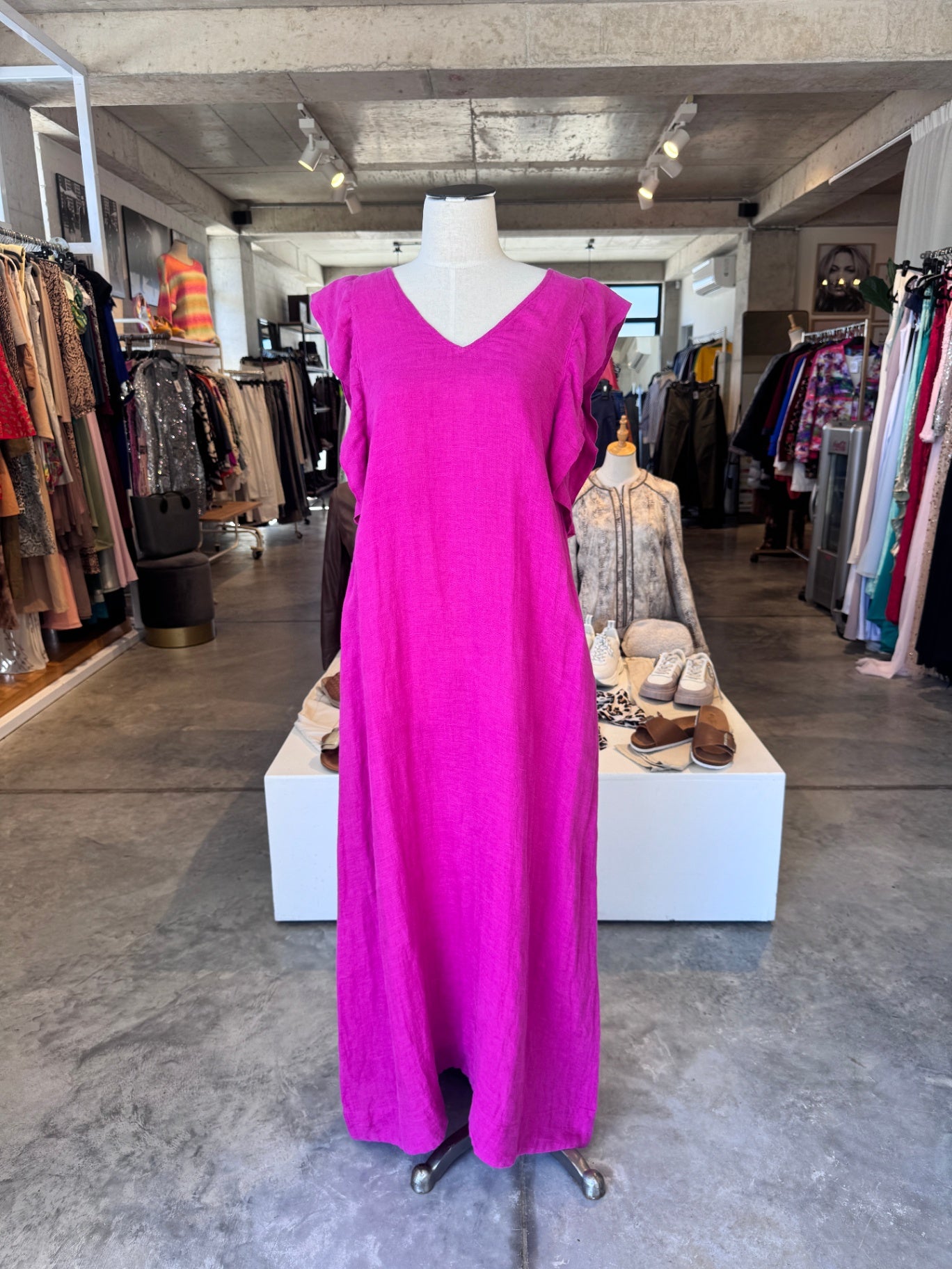 Brave + True pink linen dress M NEW with tag of R3,499