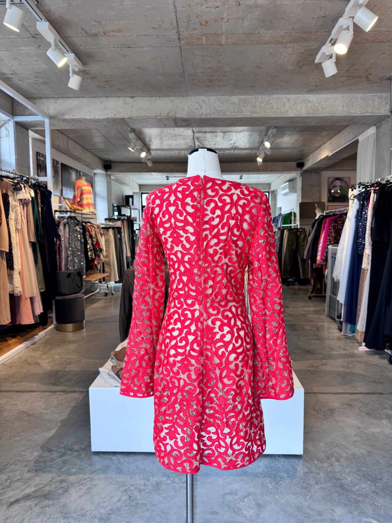 Country road red lace shift dress 8 RRP 2.5-4K