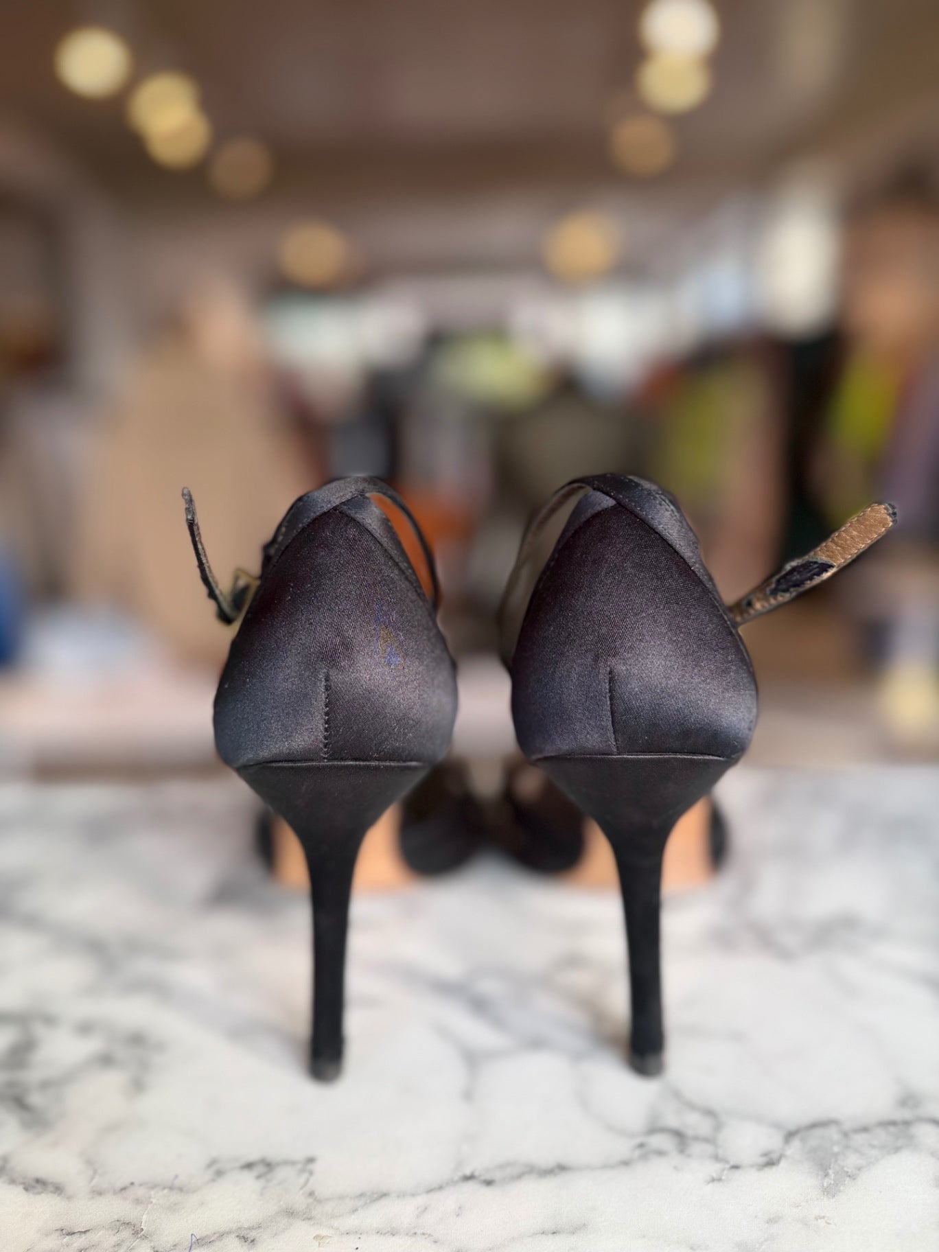 BCBGMAXAZRIA black satin heels 6 RRP 3.5K