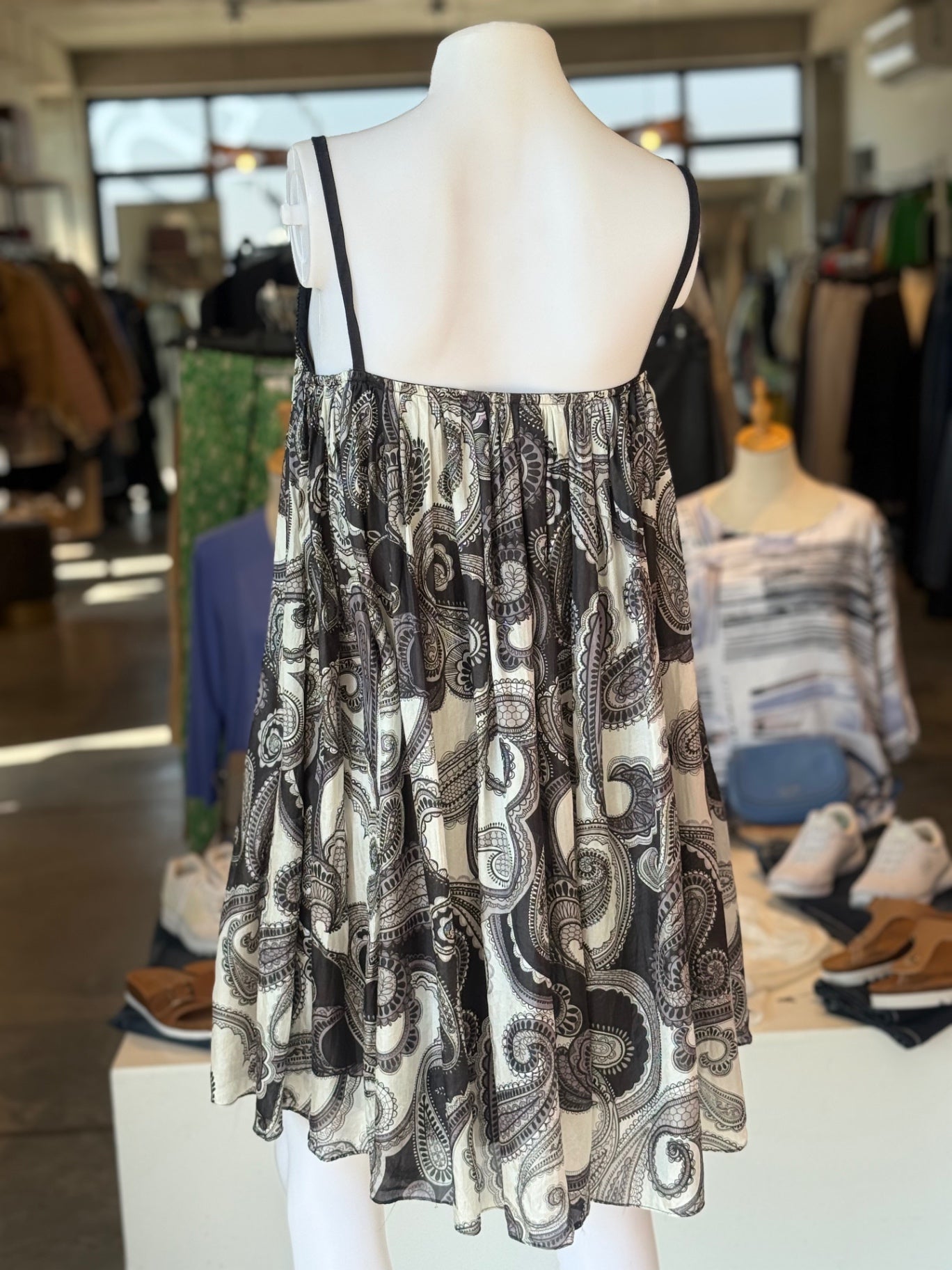 Salabianca grey paisley 100% silk dress w embelishment 10 RRP 3.5K